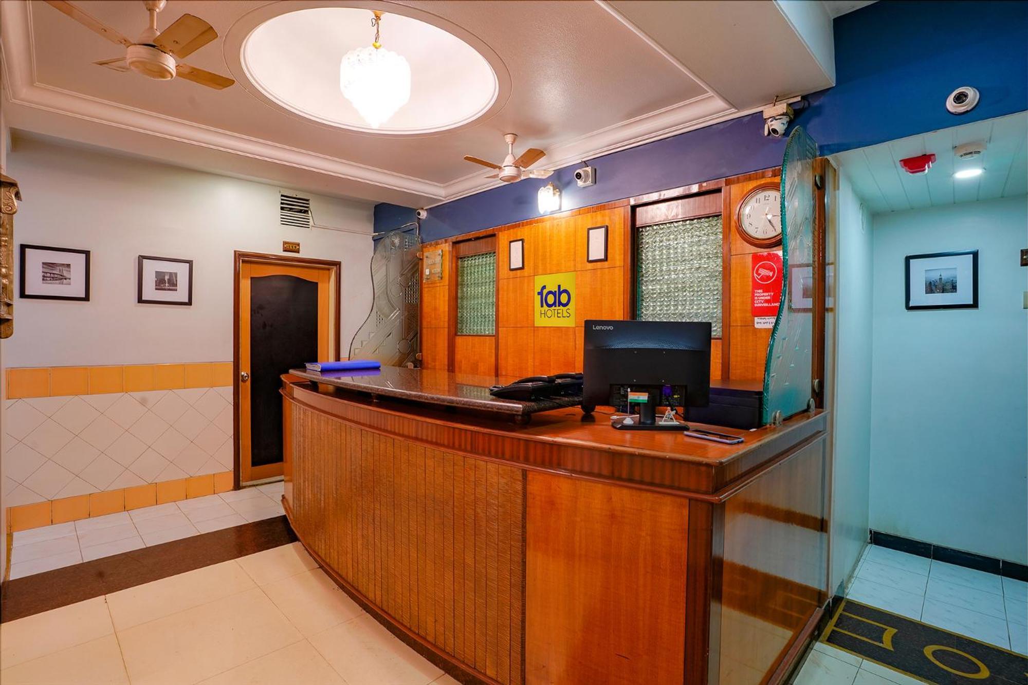 Fabexpress Manas Residency Hotel Mumbai Exterior photo