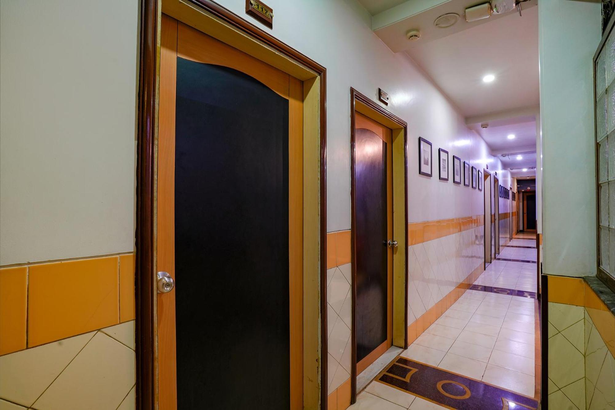 Fabexpress Manas Residency Hotel Mumbai Exterior photo